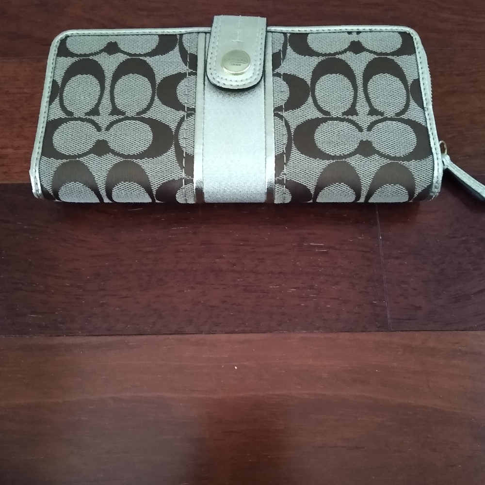 Coach wallet